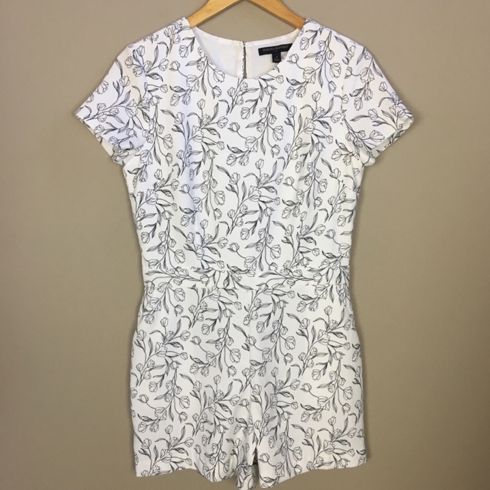 Banana Republic Floral romper